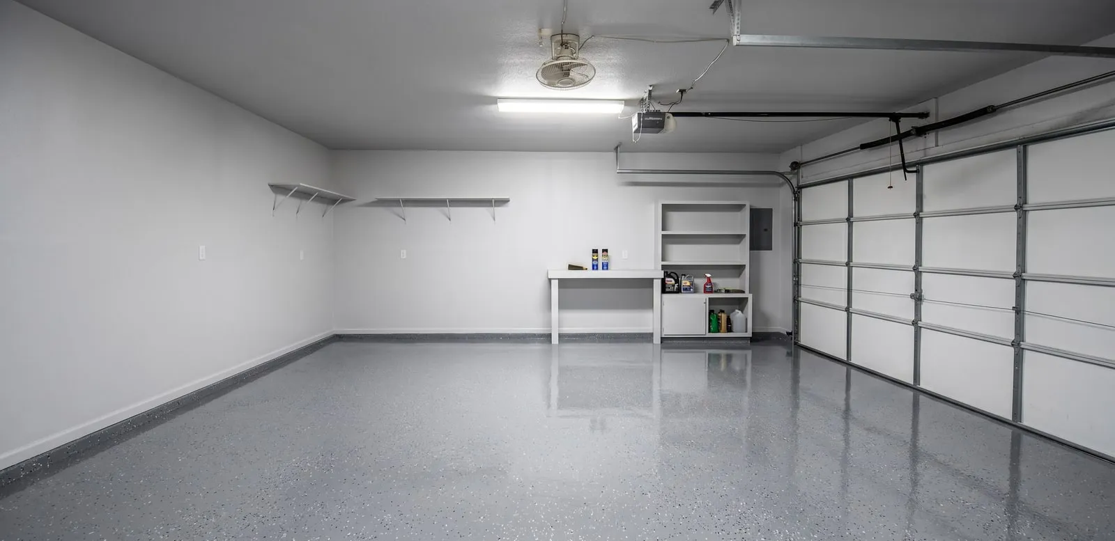 Clean, sealed epoxy garage floor with a flake finish by Maintenance America in Las Vegas